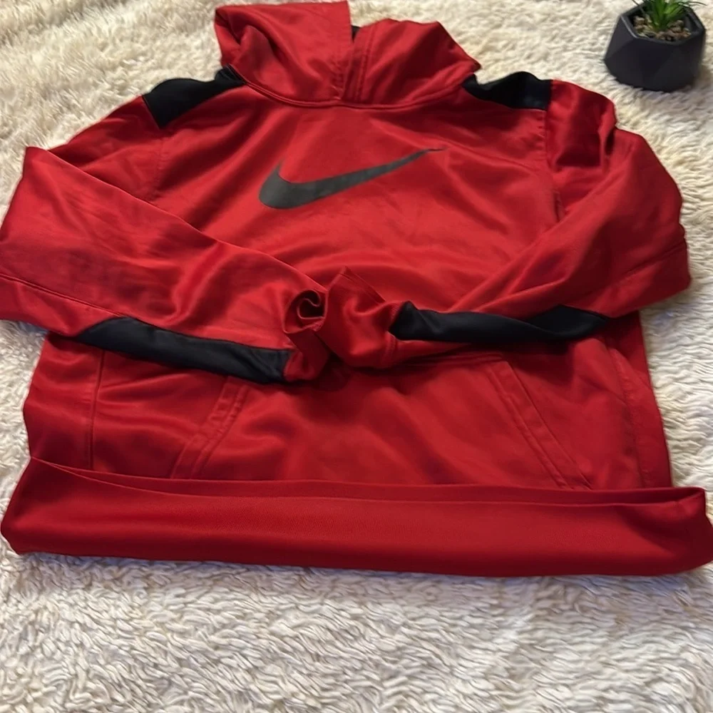 NIKE  pullover hoodie long sleeves sweatshirt for boys size XL